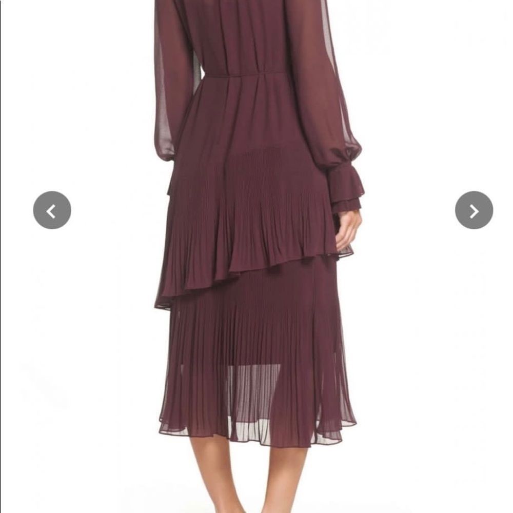 Dress   - Picture 5 of 13